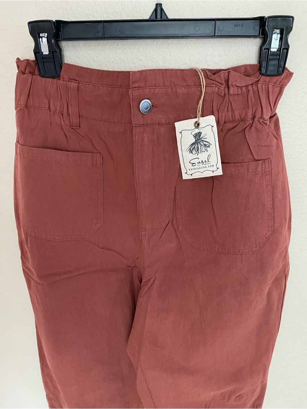 Women’s Easel Pants NWT! Perfect for fall!